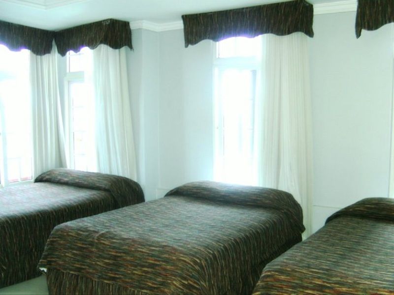 Meryland Hotel Колон Экстерьер фото